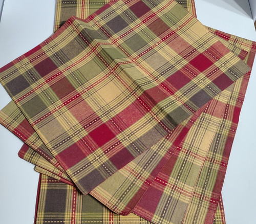 Farmhouse plaid table - farmhouse,
